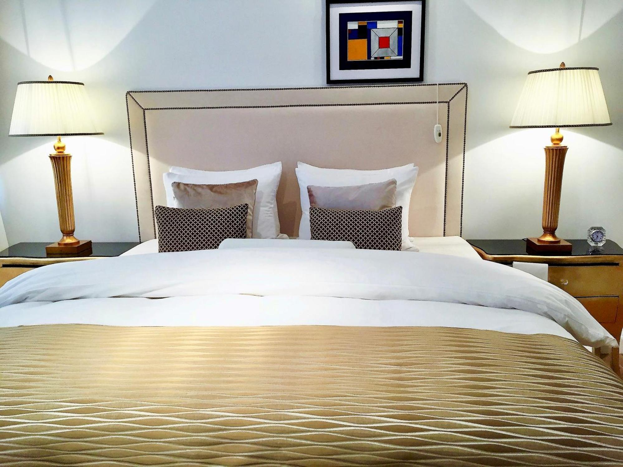 Luxury Apartments Mondrian Market Square III Warszawa Rum bild